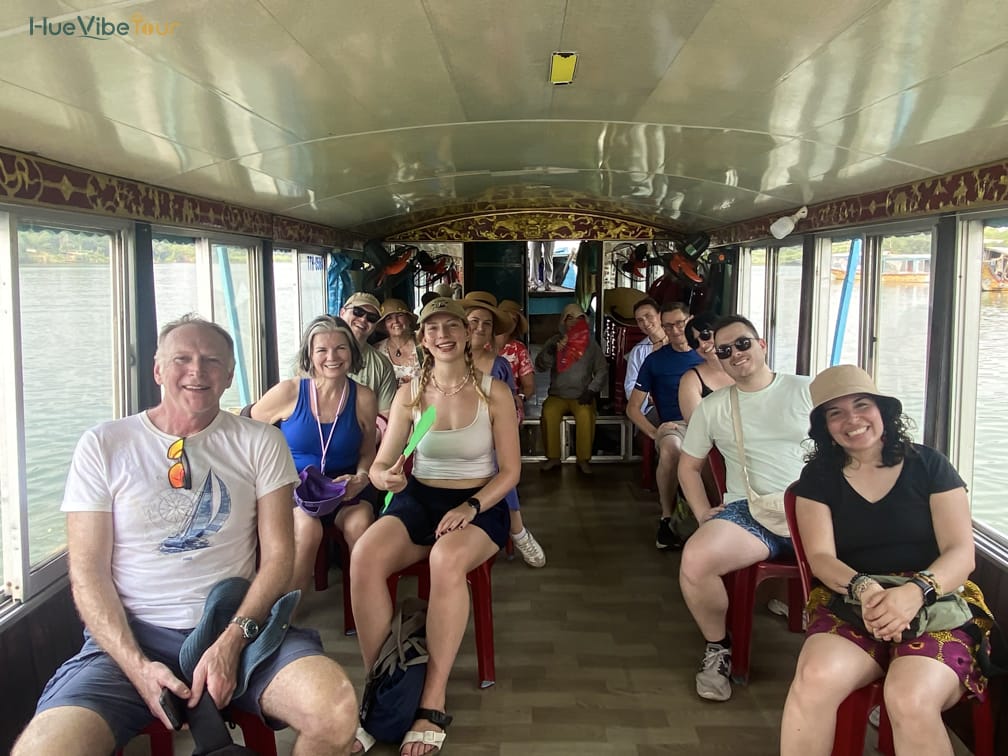Hue tour photo 49