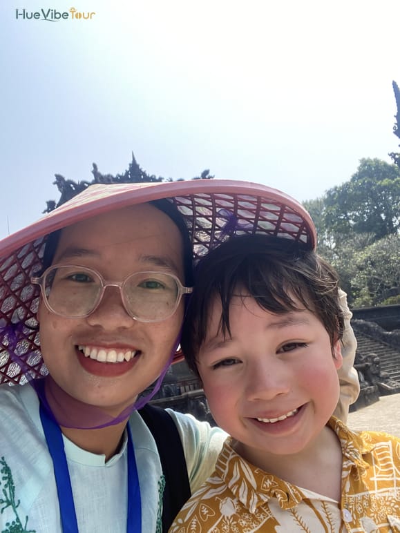 Hue tour photo 48