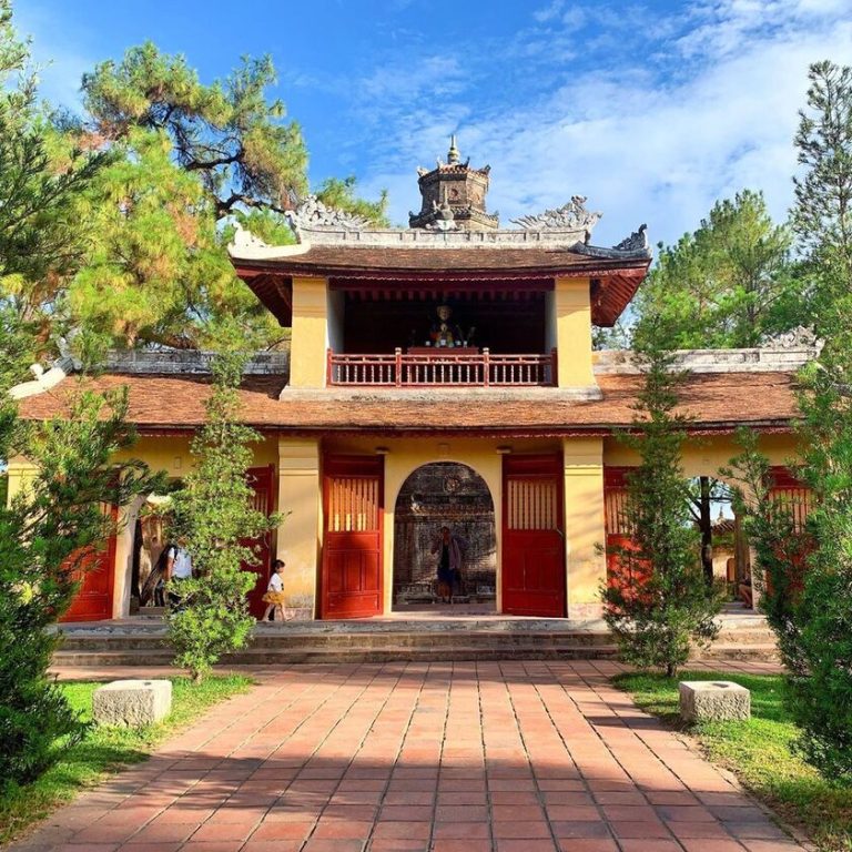 Thien Mu Pagoda — Overview